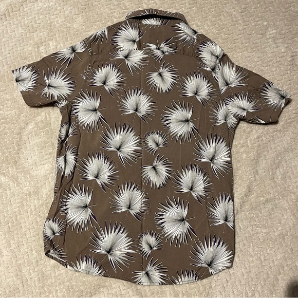 BOY’S RVCA BUTTON DOWN - Picture 3 of 5